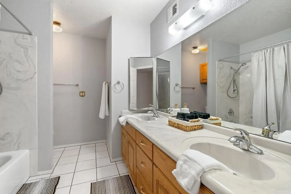 Holiday home Desert Oasis With Pool And Games Phoenix United States