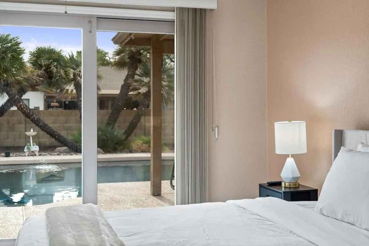 Desert Oasis With Pool And Games Phoenix United States