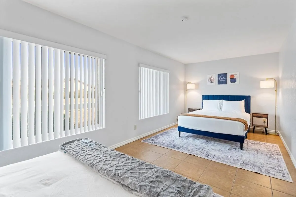 Holiday home Desert Oasis With Pool And Games Phoenix