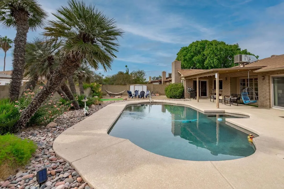 Desert Oasis With Pool And Games Phoenix 0*,