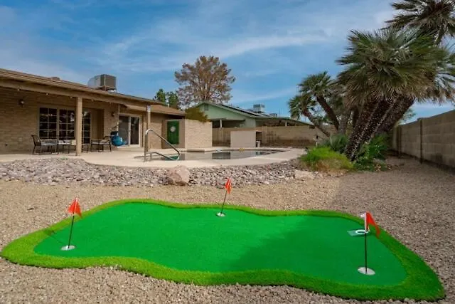 Desert Oasis With Pool And Games Phoenix