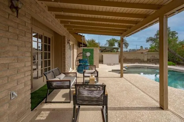Holiday home Desert Oasis With Pool And Games Phoenix